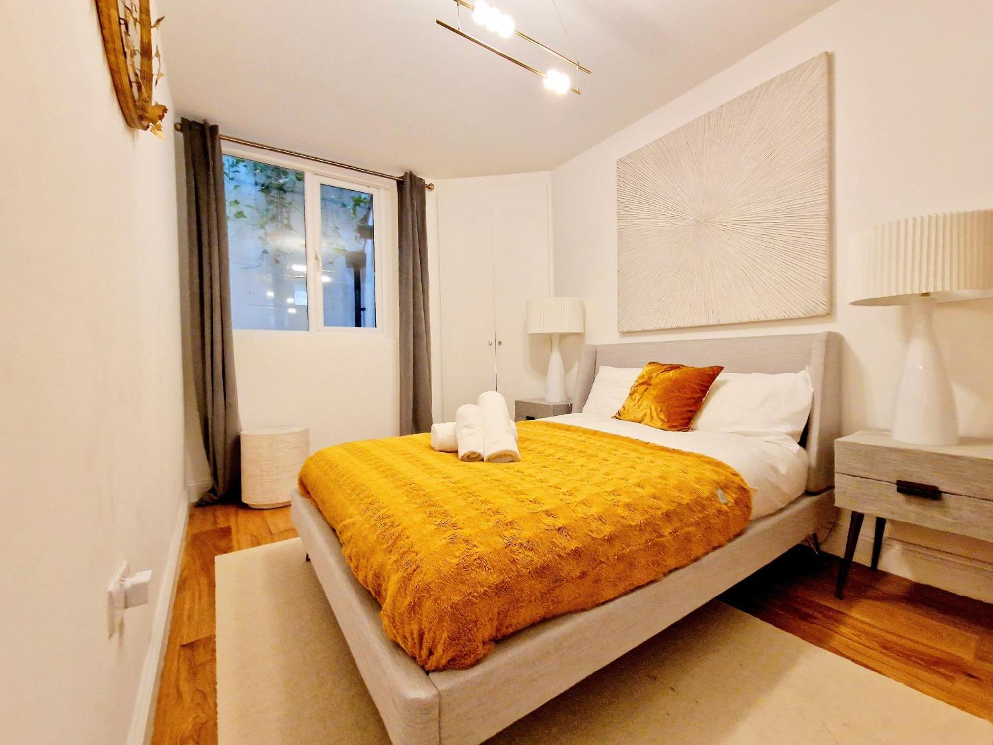 Stunning Hyde Park Home, Ground Floor Maisonette, Duplex, Near Tube Metro Stations London Eksteriør billede