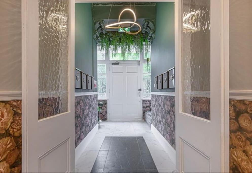 Stunning Hyde Park Home, Ground Floor Maisonette, Duplex, Near Tube Metro Stations London Eksteriør billede