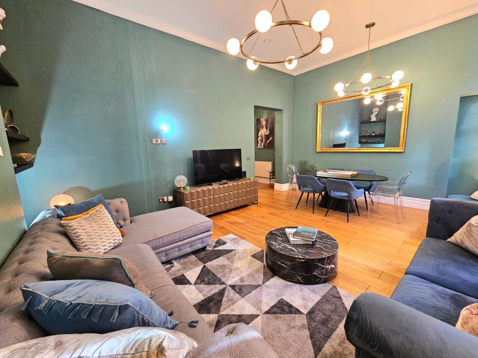 Stunning Hyde Park Home, Ground Floor Maisonette, Duplex, Near Tube Metro Stations London Eksteriør billede