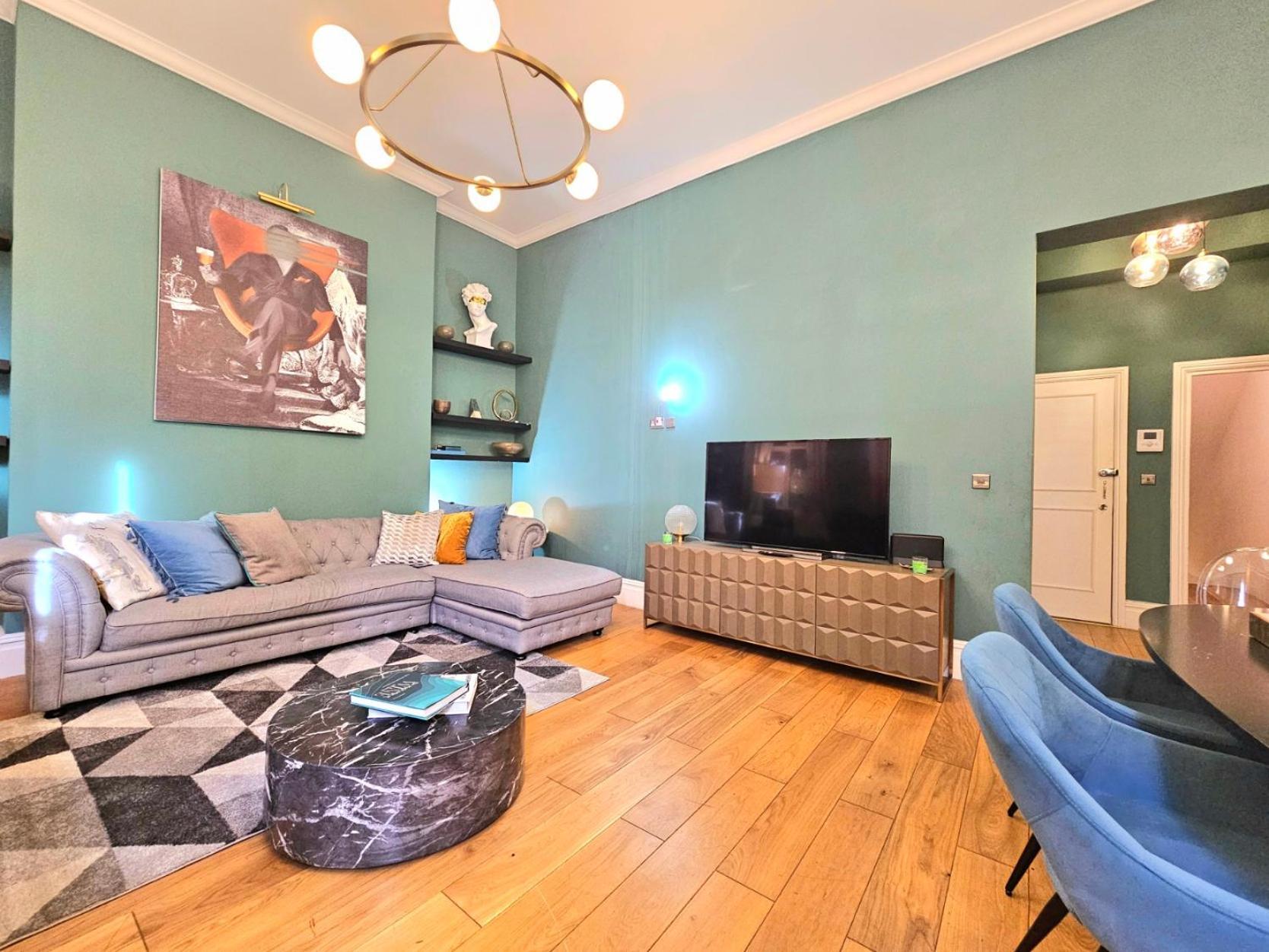 Stunning Hyde Park Home, Ground Floor Maisonette, Duplex, Near Tube Metro Stations London Eksteriør billede
