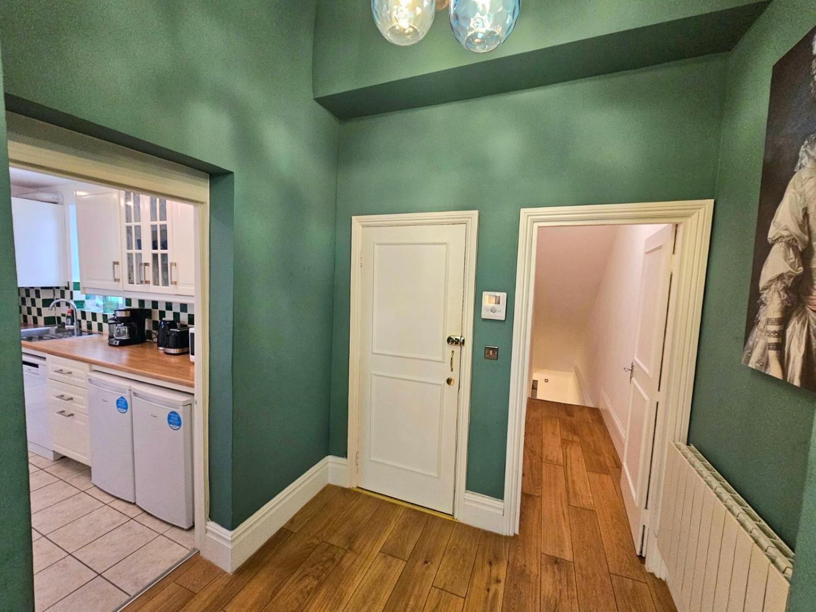 Stunning Hyde Park Home, Ground Floor Maisonette, Duplex, Near Tube Metro Stations London Eksteriør billede